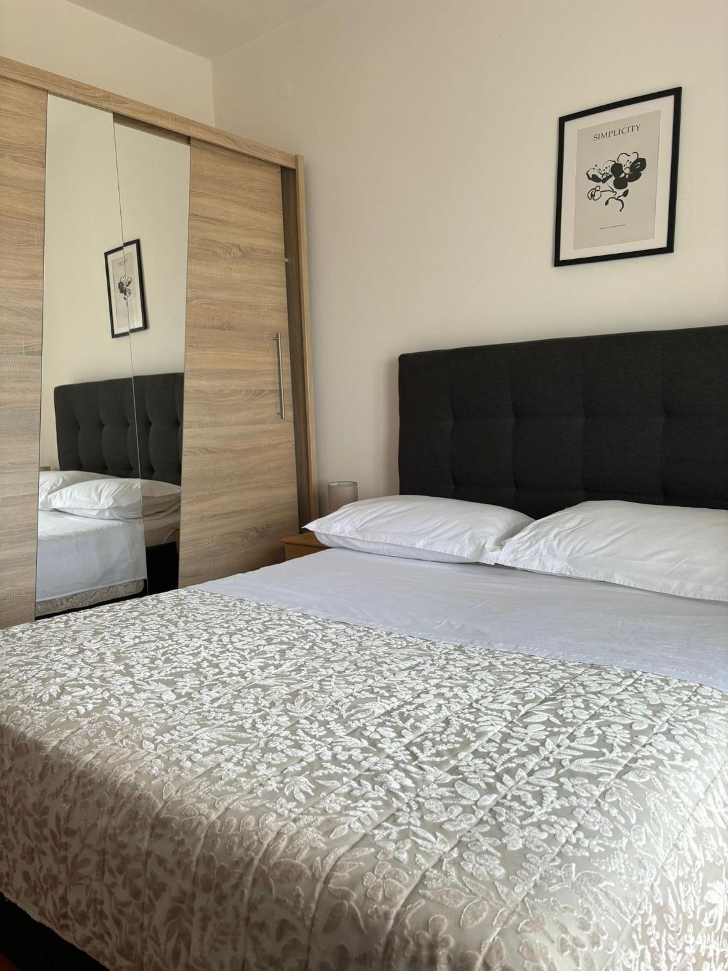 Apartman Luka Šibenik Exterior foto